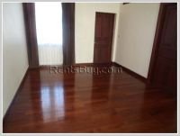 ID: 2942 - Modern house for rent in business area
