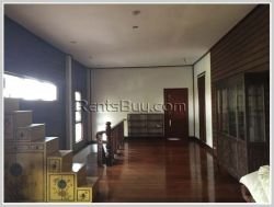 ID: 3100 - Private family living ! The house with large garden and swimming pool for rent