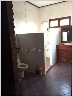 ID: 3100 - Private family living ! The house with large garden and swimming pool for rent