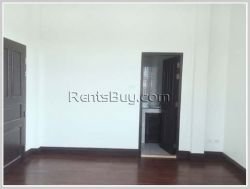 ID: 3070 - The new luxury house for rent in Sisattanak district