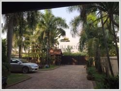 ID: 3100 - Private family living ! The house with large garden and swimming pool for rent