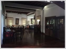 ID: 3100 - Private family living ! The house with large garden and swimming pool for rent