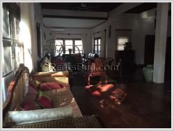 ID: 3100 - Private family living ! The house with large garden and swimming pool for rent
