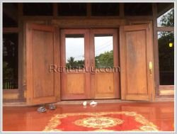 ID: 3928 - The luxury house with large parking for rent in Sisattanak district