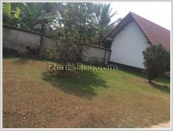 ID: 2788 - The house with large yard by the pave road comes with furniture for rent in Saysettha dis