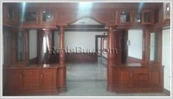 ID: 3811 - Luxury house with large garden and swimming pool for rent