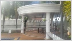 ID: 3811 - Luxury house with large garden and swimming pool for rent