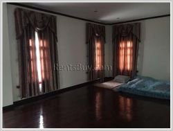 ID: 3712 - Newly built house near Setthathirath Hospital for rent