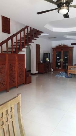 ID: 4066 - The Lao style house with swimming pool for rent in Sisattanak district