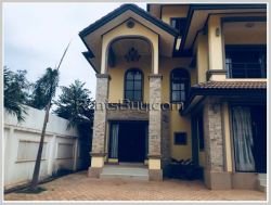 ID: 3975 - The big house near Law School with large parking and fully furnished for rent