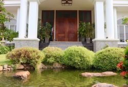 ID: 4541- Luxury house with large garden near National Circus of Laos for rent