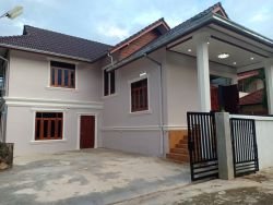 ID: 4560-New house by concrete road near Angkham hotel for rent