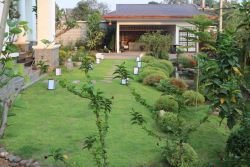 ID: 4541- Luxury house with large garden near National Circus of Laos for rent