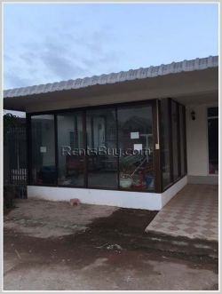 ID: 3458 - Nice house for sale by pave road, 2,5Km to Lao-Thai Friendship Bridge