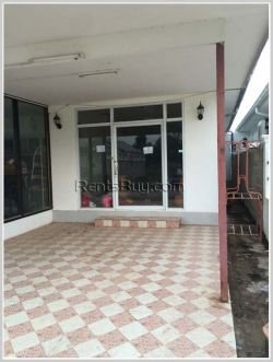 ID: 3458 - Nice house for sale by pave road, 2,5Km to Lao-Thai Friendship Bridge
