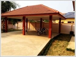 ID: 3113 - Pretty house with large yard for sale