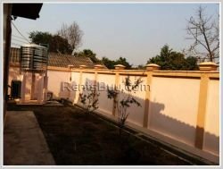 ID: 3113 - Pretty house with large yard for sale