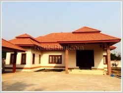 ID: 3113 - Pretty house with large yard for sale