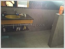 ID: 3827 - Lao style house with swimming pool near Mekong River for sale