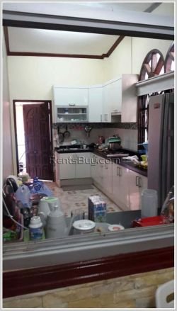 ID: 3340 - Pretty house by pave road and near Huakua market for sale