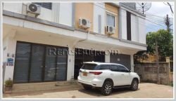 ID: 4092 - Adorable town house near Thatluang Square for sale in Ban Hongkae