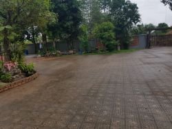 ID: 4085 - Modern house with nice garden and large parking in Ban Somsanga for sale