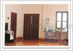 ID: 2310 - Affordable villa near 150 Tieng Hospital and Phontong Market for sale