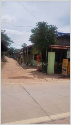 ID: 1287 - Row house with house for sale by main road