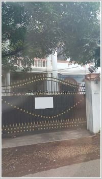 House for sale in center by mekong river