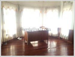 ID: 3098 - The niece villa house in town by good access for sale in Sisattanak district