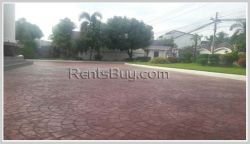 ID: 3811 - Luxury house with large garden and swimming pool for rent