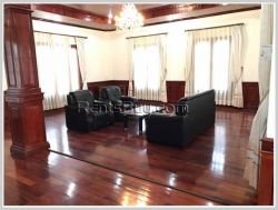 ID: 3867 - The beautiful privacy house near Embassy of Thailand for rent