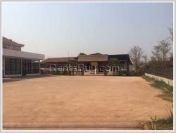 ID: 3201 -Interesting restaurant near main road with large parking for rent