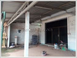 ID: 186 - The shop house next to main road for rent
