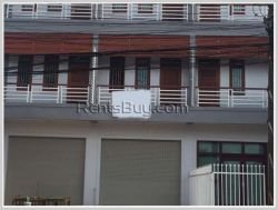 ID: 137 - New shophouse near main road and by good access for rent