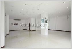 ID: 2577 - Nice shop house in city center for rent