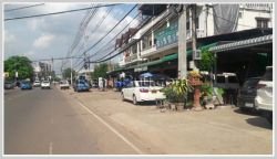 ID: 1342 - Shophouse in town near main road and Patuxay for rent