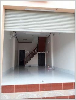 ID: 2579 - Nice shophouse near Thatluang Temple and near main road for rent