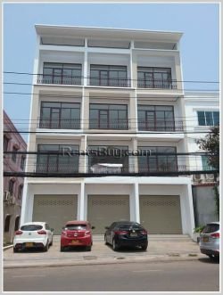 ID: 3996 - The nice shop house near main road and Local market in Naxay Village for rent and sale