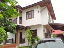 ID: 4536-Lao contemporary house near Suanmone market for rent