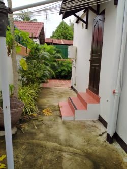 ID: 4536-Lao contemporary house near Suanmone market for rent
